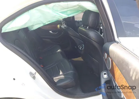 2015 Mercedes-Benz C 300 4Matic from USA, damaged, VIN 55SWF4KB0FU003648